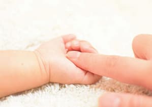 赤ちゃんの手　ダウンロード画像