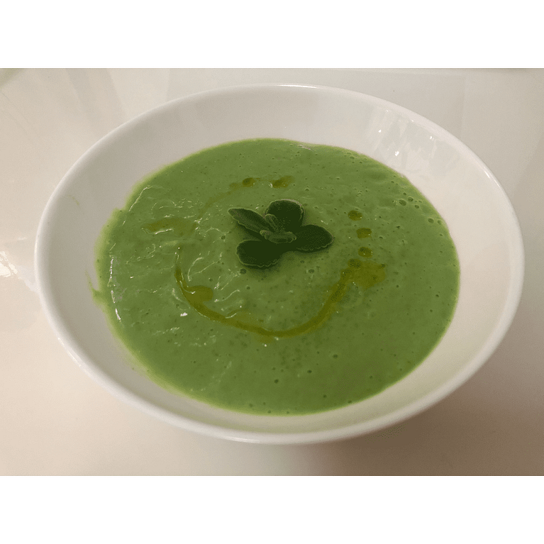 エンドウ豆とブロッコリーのスープ